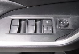 2025 Toyota RAV4 Hybrid XLE - Thumbnail 32
