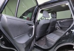 2025 Toyota RAV4 Hybrid XLE - Thumbnail 25