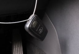 2025 Toyota RAV4 Hybrid XLE - Thumbnail 31