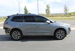 2021 Cadillac XT6 - Thumbnail 10
