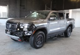 2025 Nissan Frontier PRO-4X - Thumbnail 2