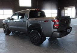 2025 Nissan Frontier PRO-4X - Thumbnail 6