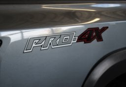 2025 Nissan Frontier PRO-4X - Thumbnail 22