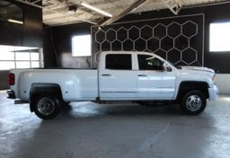2017 GMC Sierra 3500HD - Thumbnail 9