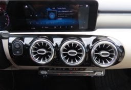 2021 Mercedes-Benz A-Class 4MATIC - Thumbnail 19