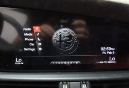 2018 Alfa Romeo Giulia - Thumbnail 23