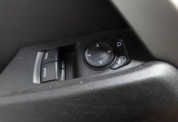 2016 Chevrolet Camaro 1LT - Thumbnail 28