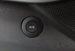 2016 Chevrolet Camaro 1LT - Thumbnail 29