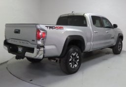 2021 Toyota Tacoma TRD Off-Road - Thumbnail 7