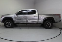 2021 Toyota Tacoma TRD Off-Road - Thumbnail 6