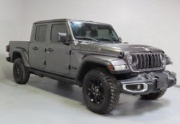 2024 Jeep Gladiator Sport - Thumbnail 2