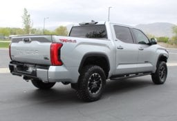 2024 Toyota Tundra 4x4 SR5 - Thumbnail 8