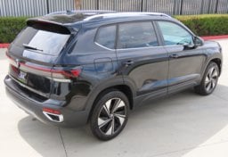 2026 Volkswagen Taos SE 4Motion - Thumbnail 6