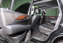 2017 Cadillac Escalade Luxury - Thumbnail 33
