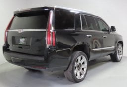 2017 Cadillac Escalade Luxury - Thumbnail 7