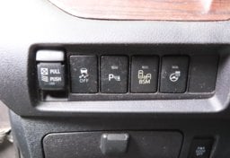 2016 Toyota Sienna AWD Limited - Thumbnail 33
