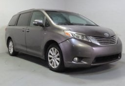 2016 Toyota Sienna AWD Limited - Thumbnail 4