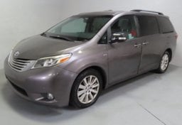 2016 Toyota Sienna AWD Limited - Thumbnail 1