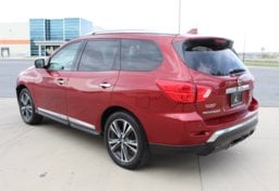 2020 Nissan Pathfinder - Thumbnail 5
