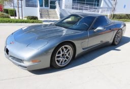 2004 Chevrolet Corvette - Thumbnail 1
