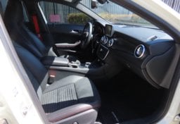 2015 Mercedes-Benz GLA  45 AMG - Thumbnail 26