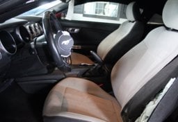 2020 Ford Mustang - Thumbnail 29