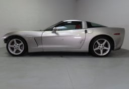 2005 Chevrolet Corvette - Thumbnail 6
