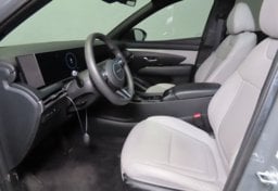 2025 Hyundai SANTA CRUZ SEL Activity - Thumbnail 28