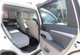 2019 Toyota Highlander LE - Thumbnail 20