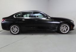 2026 BMW 3 Series xDrive - Thumbnail 6