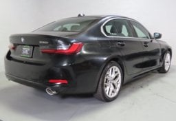 2026 BMW 3 Series xDrive - Thumbnail 8