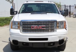 2012 GMC Sierra 3500HD Denali - Thumbnail 11