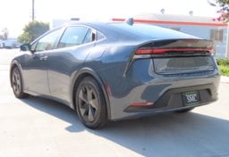 2023 Toyota Prius AWD LE - Thumbnail 10