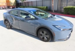 2023 Toyota Prius AWD LE - Thumbnail 1
