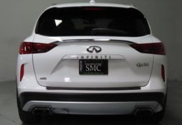 2019 Infiniti QX50 Luxe AWD - Thumbnail 11