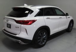 2019 Infiniti QX50 Luxe AWD - Thumbnail 8
