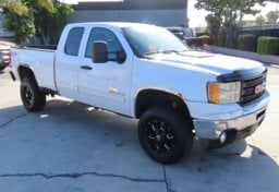 2011 GMC Sierra 2500HD SLE - Thumbnail 1