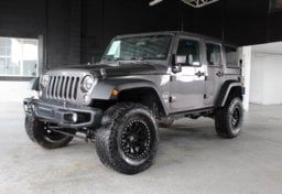 2018 Jeep Wrangler JK Unlimited - Thumbnail 2