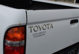 2002 Toyota Tacoma - Thumbnail 18