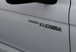 2002 Toyota Tacoma - Thumbnail 14