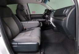 2016 Toyota Tundra SR5 - Thumbnail 16