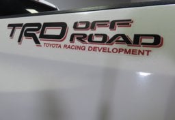 2016 Toyota Tundra SR5 - Thumbnail 31