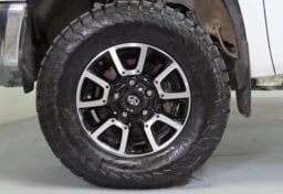 2016 Toyota Tundra SR5 - Thumbnail 32