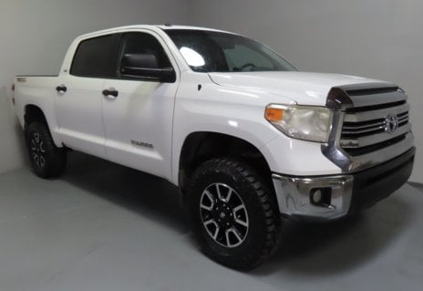 Picture of 2016 Toyota Tundra SR5