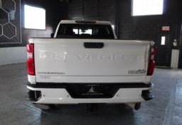 2021 Chevrolet Silverado 3500HD High Country - Thumbnail 12