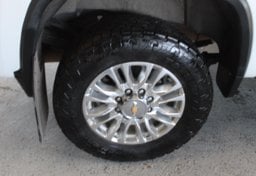 2021 Chevrolet Silverado 3500HD High Country - Thumbnail 35