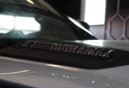 2021 Chevrolet Silverado 3500HD High Country - Thumbnail 33