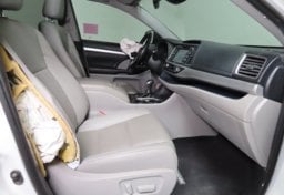 2019 Toyota Highlander XLE - Thumbnail 25