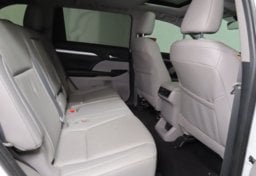 2019 Toyota Highlander XLE - Thumbnail 22