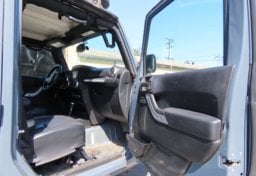 2015 Jeep Wrangler Unlimited Sahara - Thumbnail 20